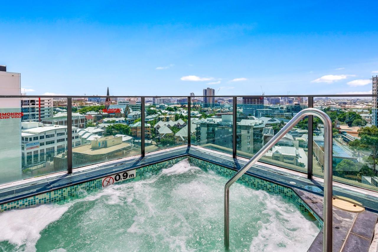 Quattro On Astor By Restt Aparthotel Brisbane